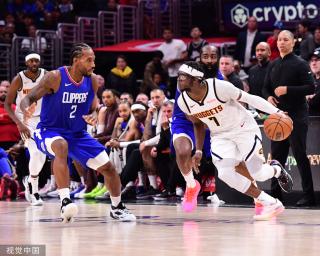 姆的较量中 姆的较量中